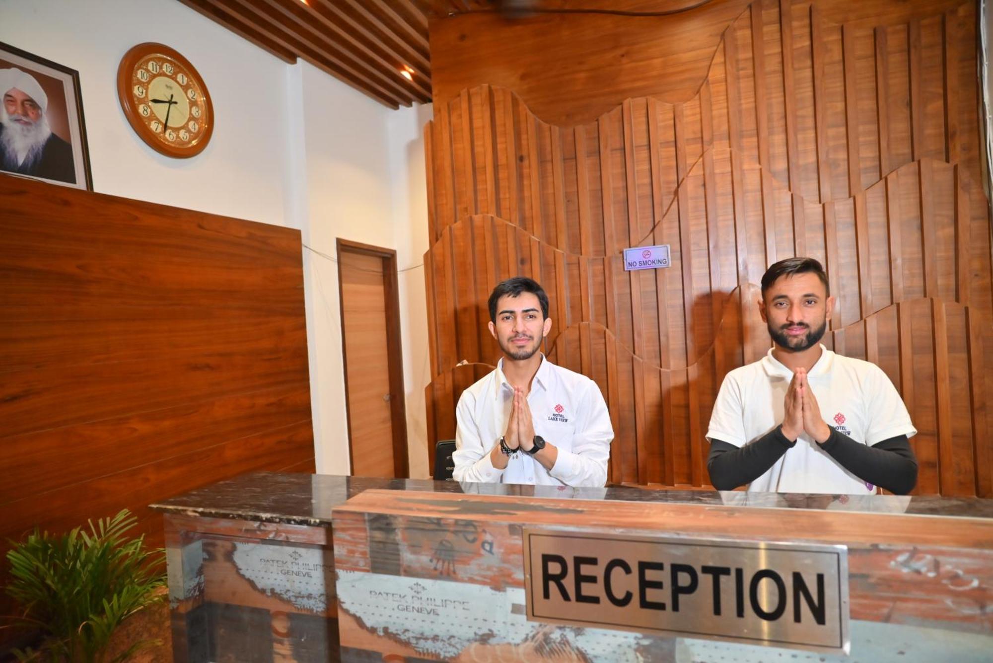 Hotel Lake View Chandīgarh מראה חיצוני תמונה