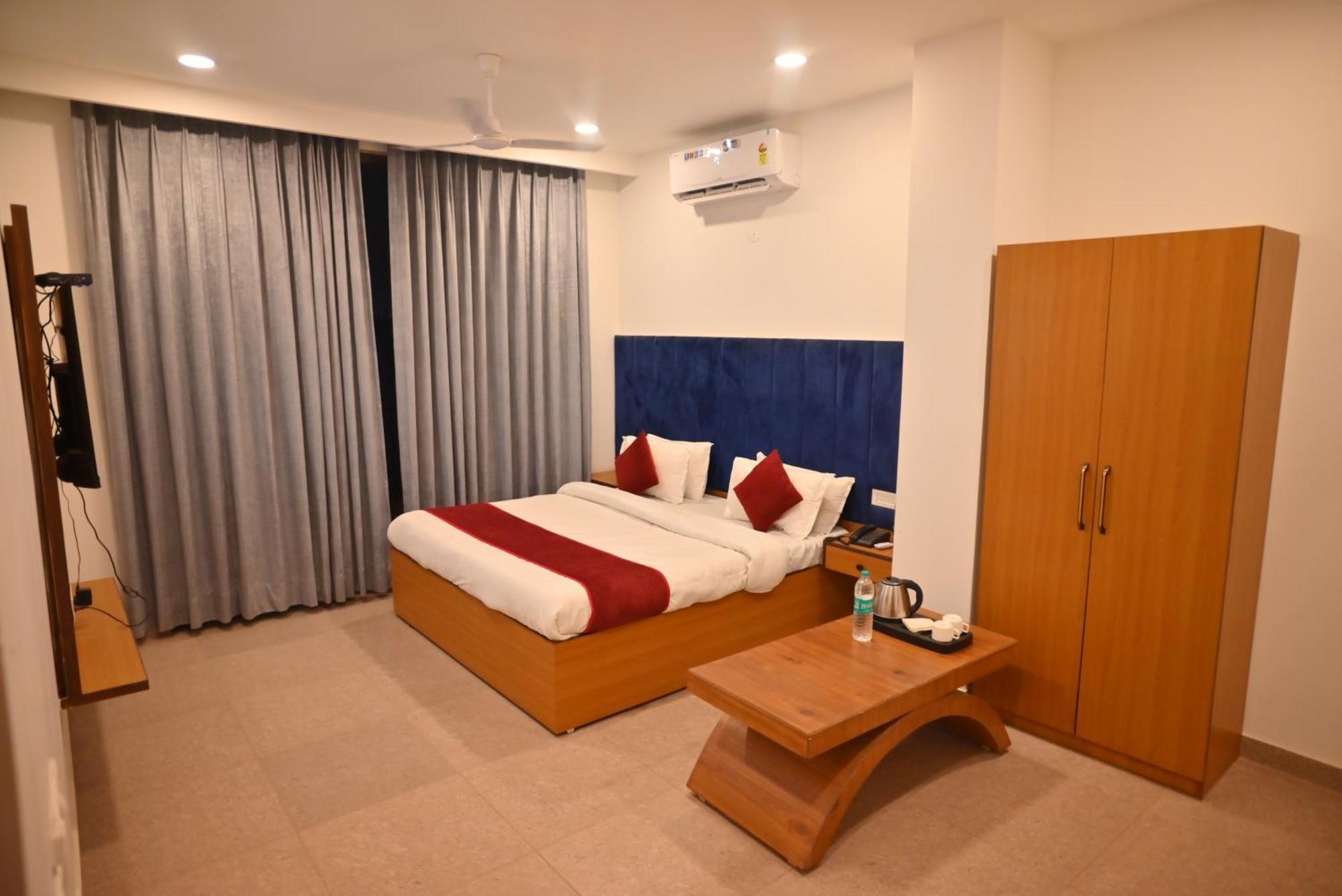 Hotel Lake View Chandīgarh מראה חיצוני תמונה