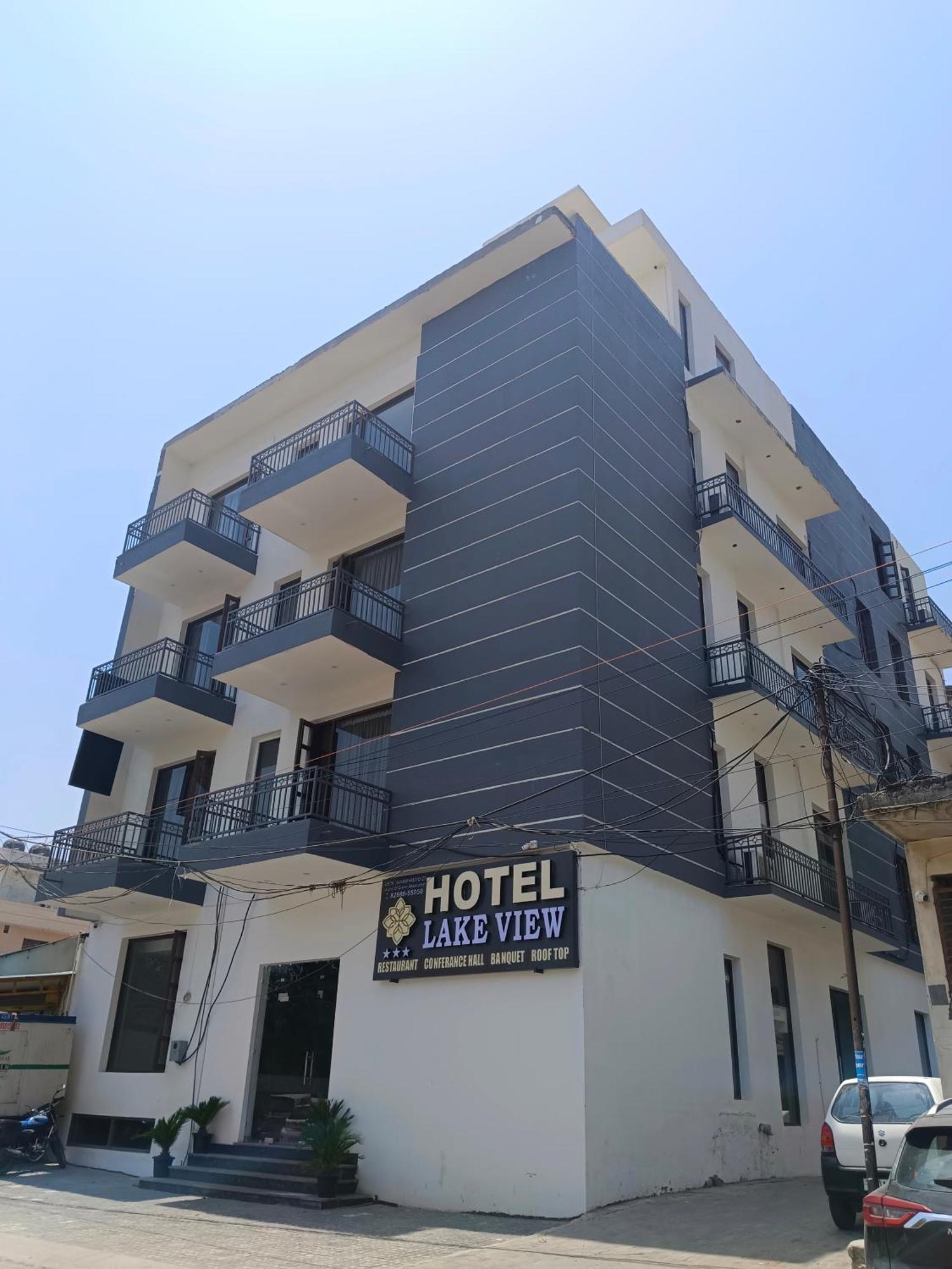 Hotel Lake View Chandīgarh מראה חיצוני תמונה