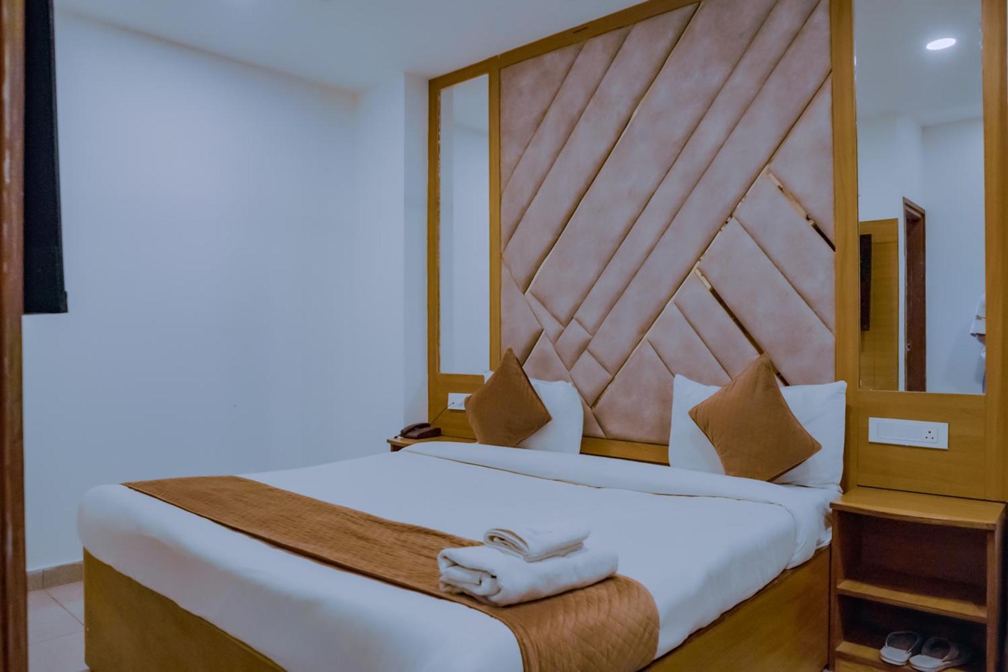 Hotel Lake View Chandīgarh מראה חיצוני תמונה