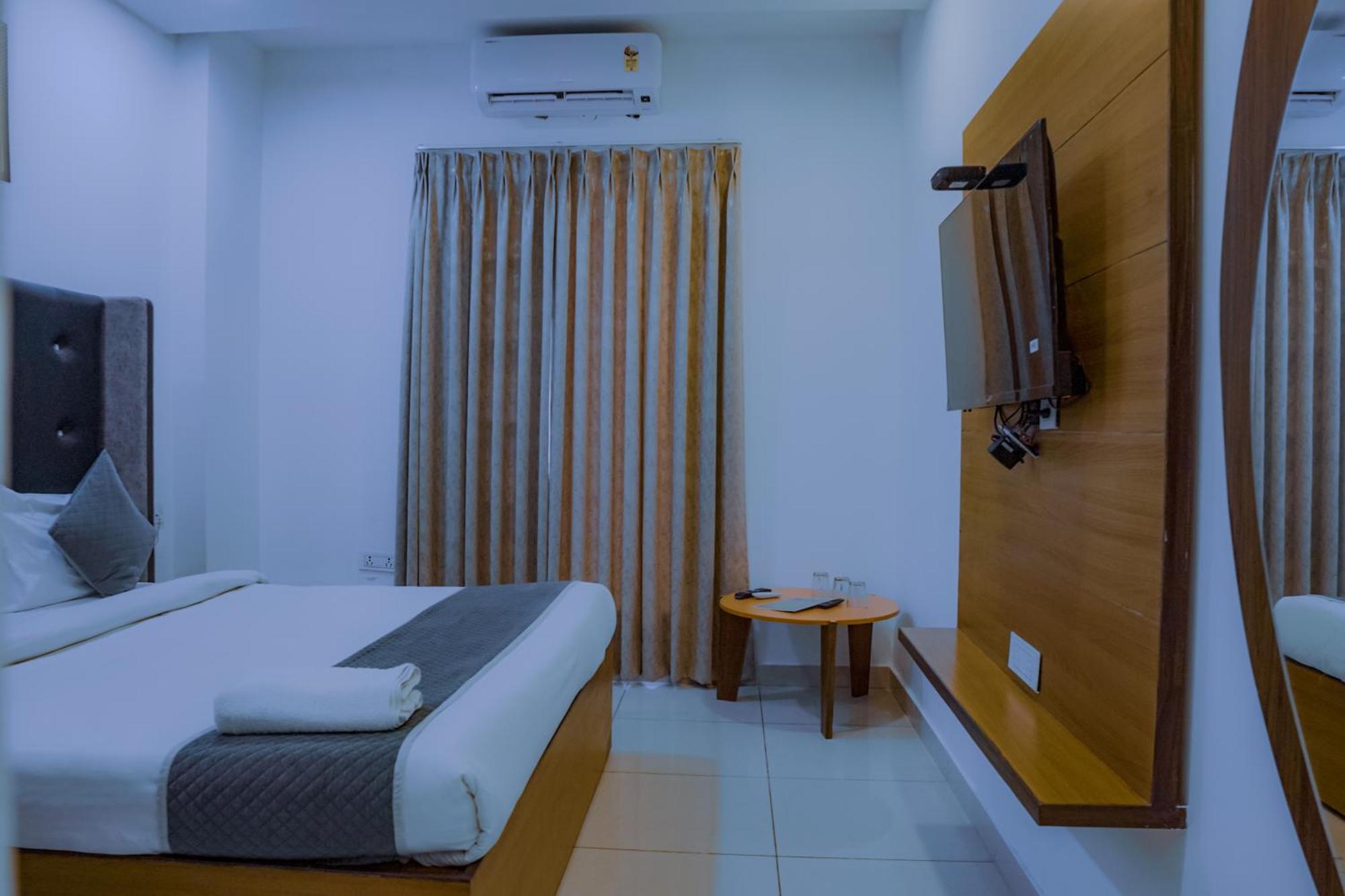 Hotel Lake View Chandīgarh מראה חיצוני תמונה